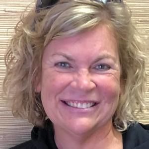 Meet your Posher, Tara barr